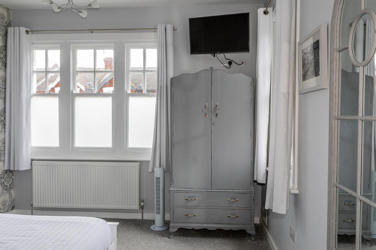 The Sleep-Inn Hare B&B Herne Bay Exteriör bild